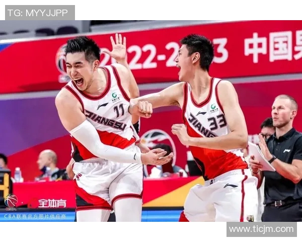 吴冠希领衔江苏队奋战CBA赛季展现篮球风采与团队精神