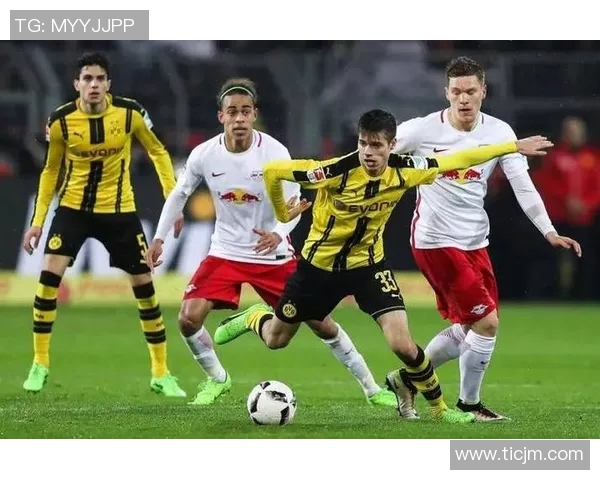 德甲中游球队火力爆发争夺榜首风云再起 德甲中游球队火力爆发争夺榜首风云再起